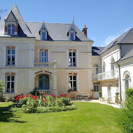 La Roseraie Neuville-du-Poitou Exteriör bild