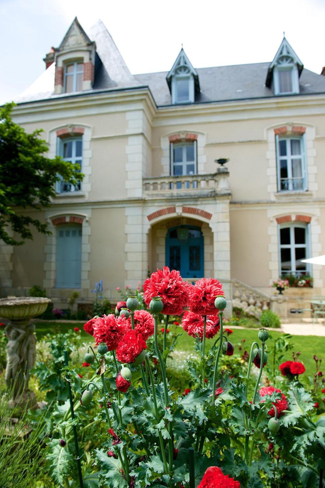 La Roseraie Neuville-du-Poitou Exteriör bild